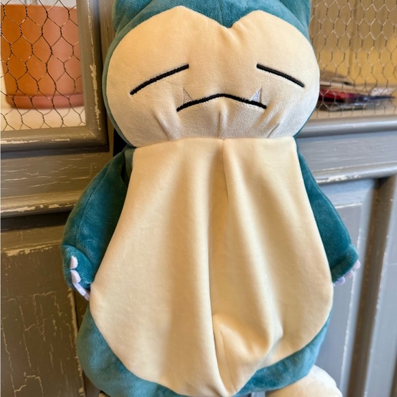NWOT Snorlax Plush Backpack - Picture 3 of 7
